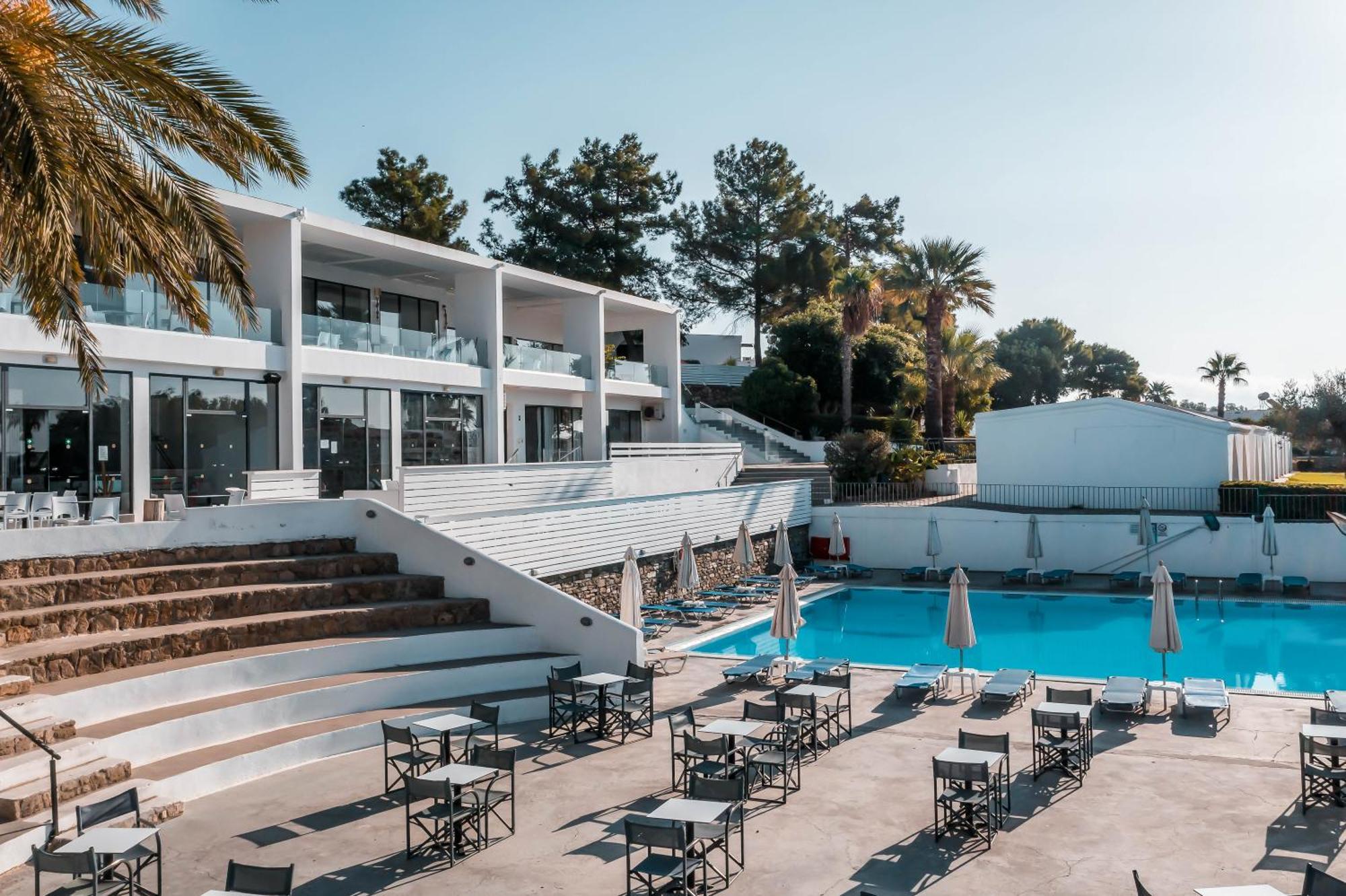 Aiora Resort Pefki エクステリア 写真